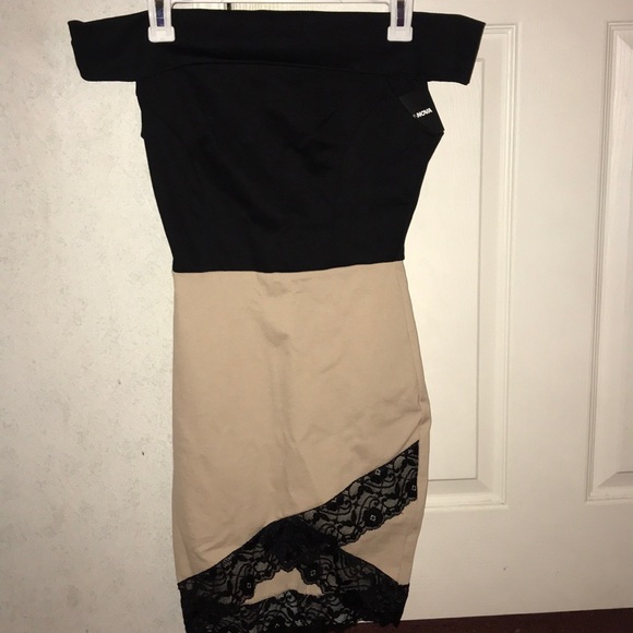 Off the should dress - Picture 2 of 7